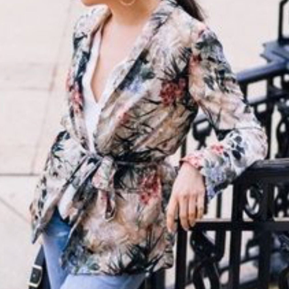 Zara silky floral blazer/smoking jacket M